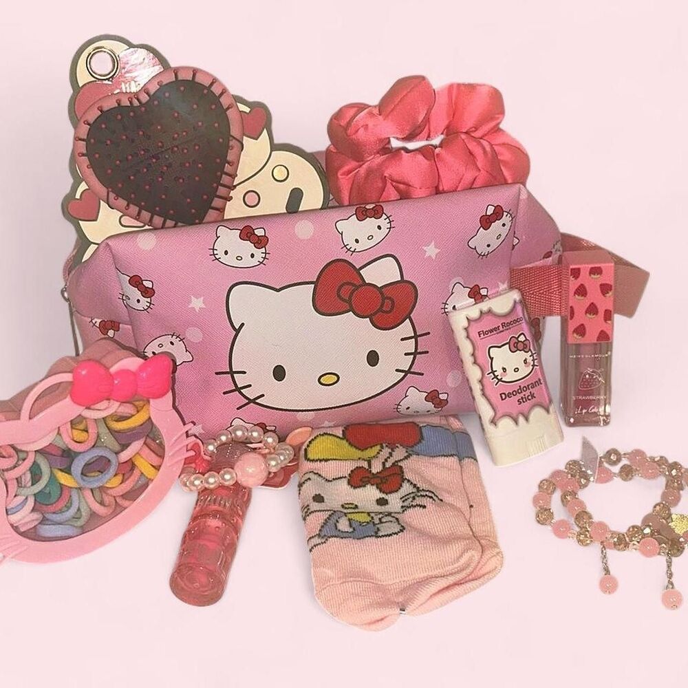 Hello Kitty Pink Beauty Accessories Gift Bundle (8 Pieces)